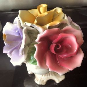 Capodimonte floral centerpiece
